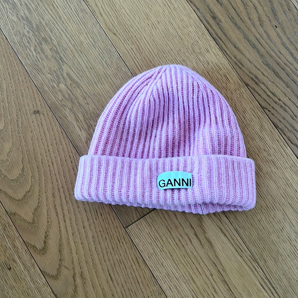 Ganni cap pink